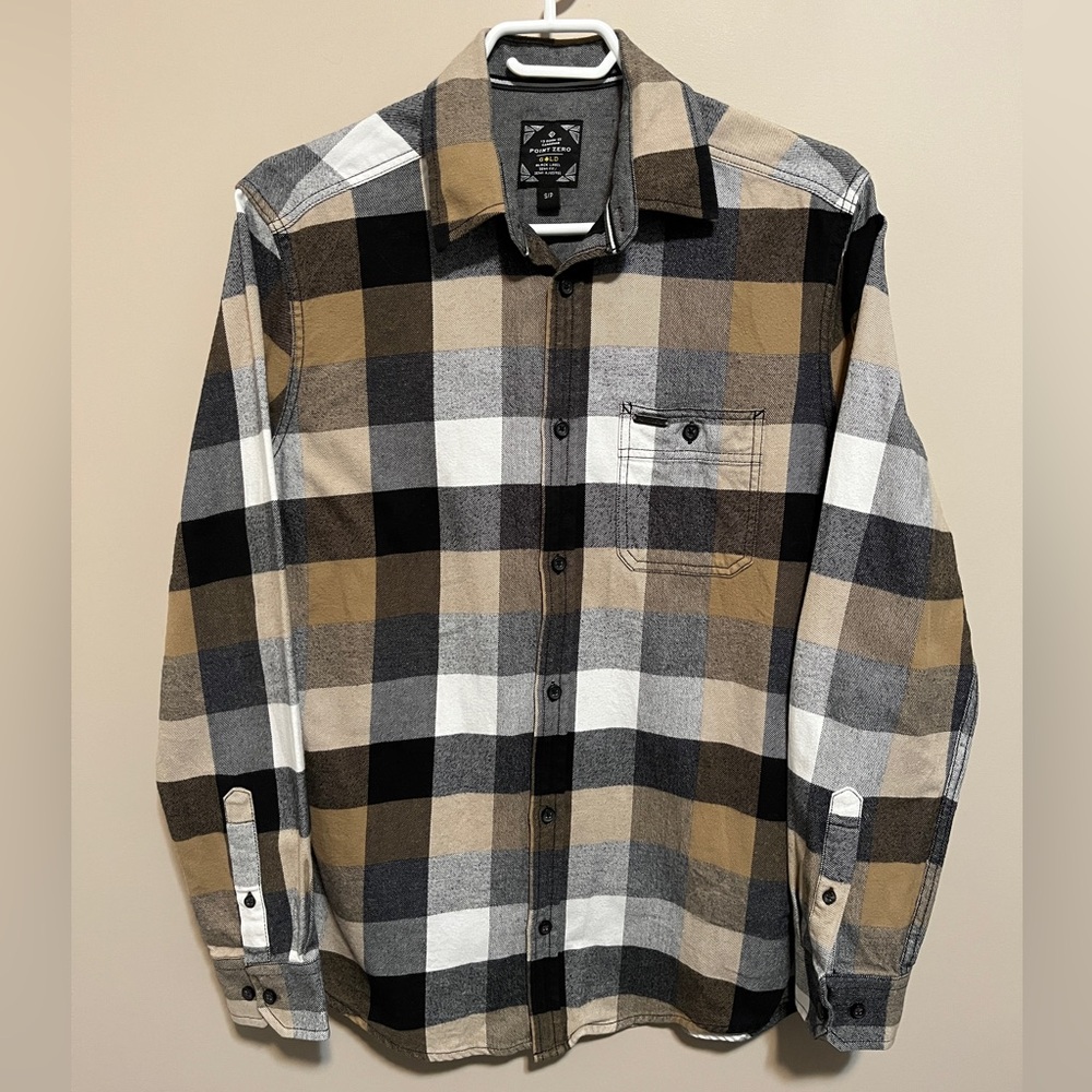 Point Zero Flannel Button-Up Shirt, size S